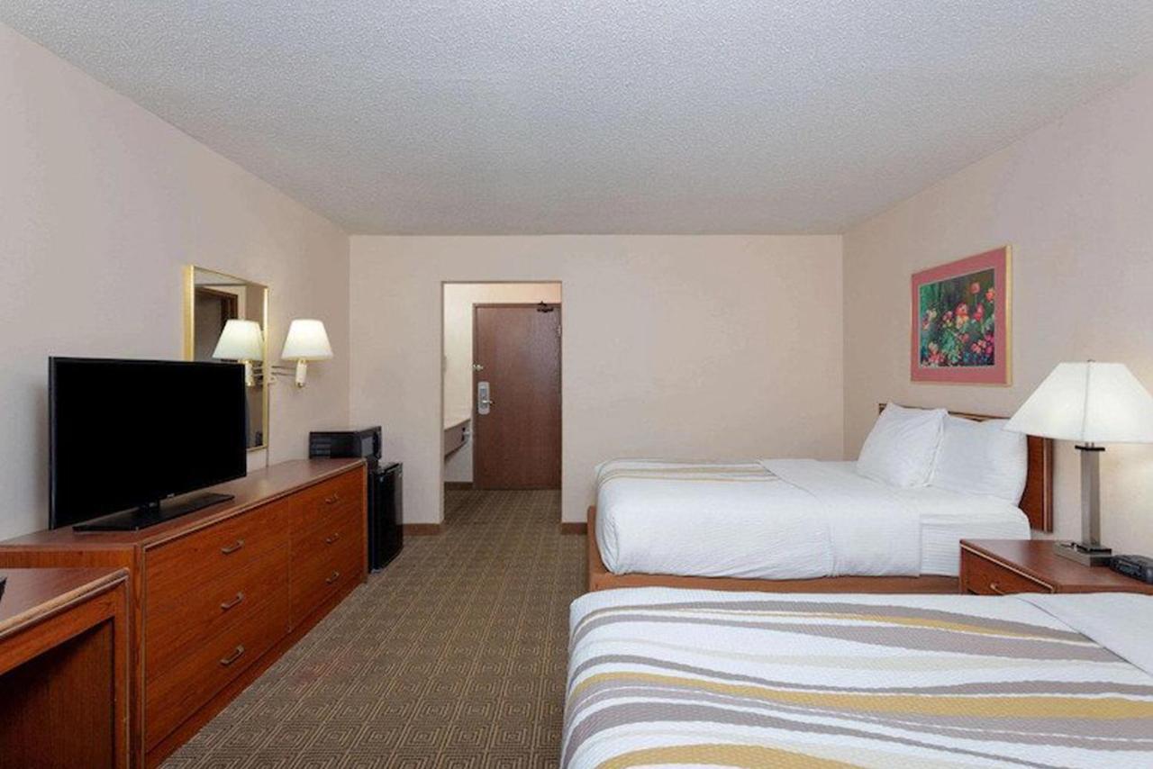 La Quinta Inn By Wyndham Indianapolis East-Post Drive Екстериор снимка