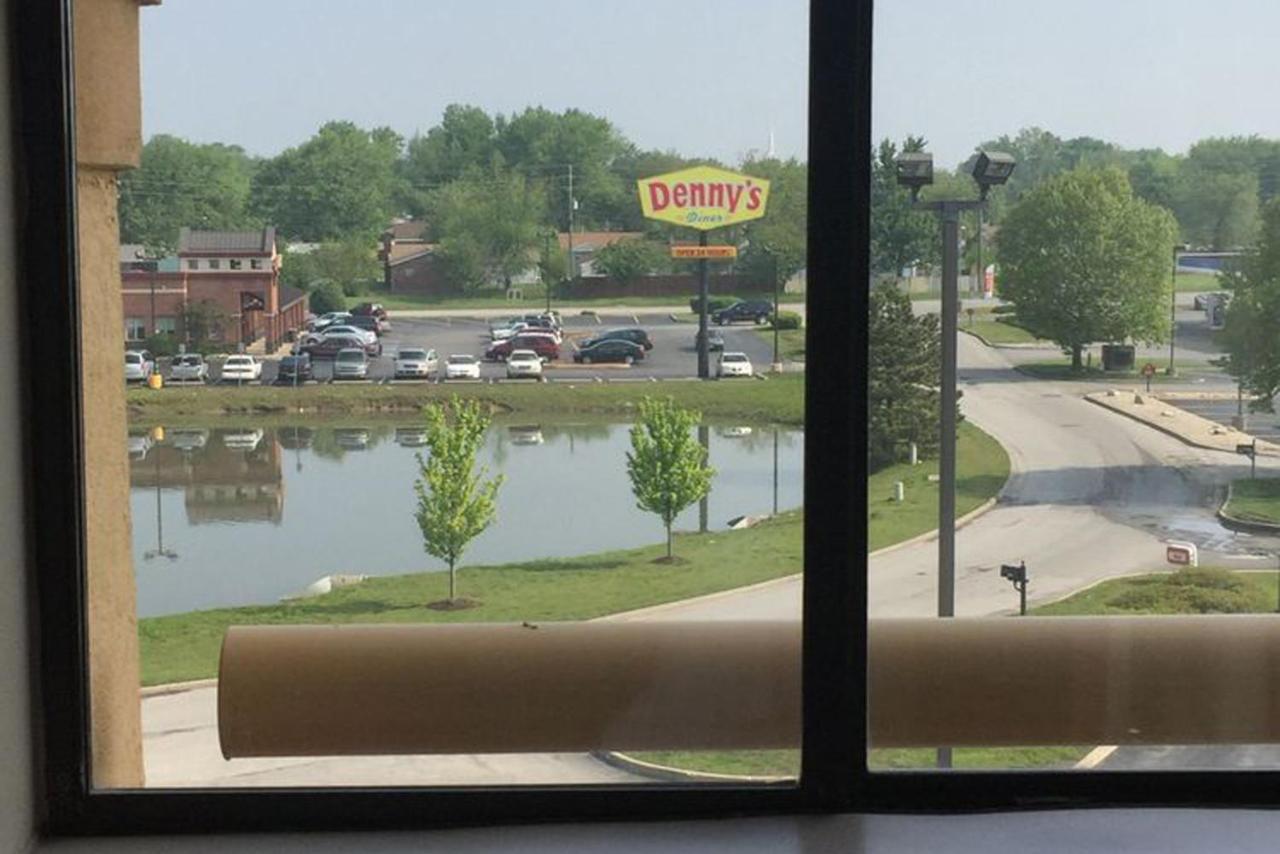 La Quinta Inn By Wyndham Indianapolis East-Post Drive Екстериор снимка