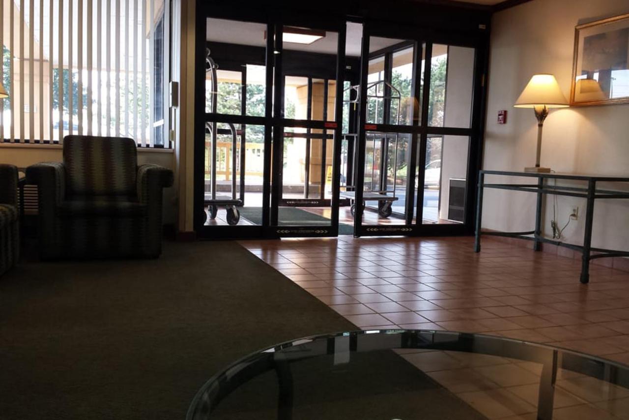 La Quinta Inn By Wyndham Indianapolis East-Post Drive Екстериор снимка