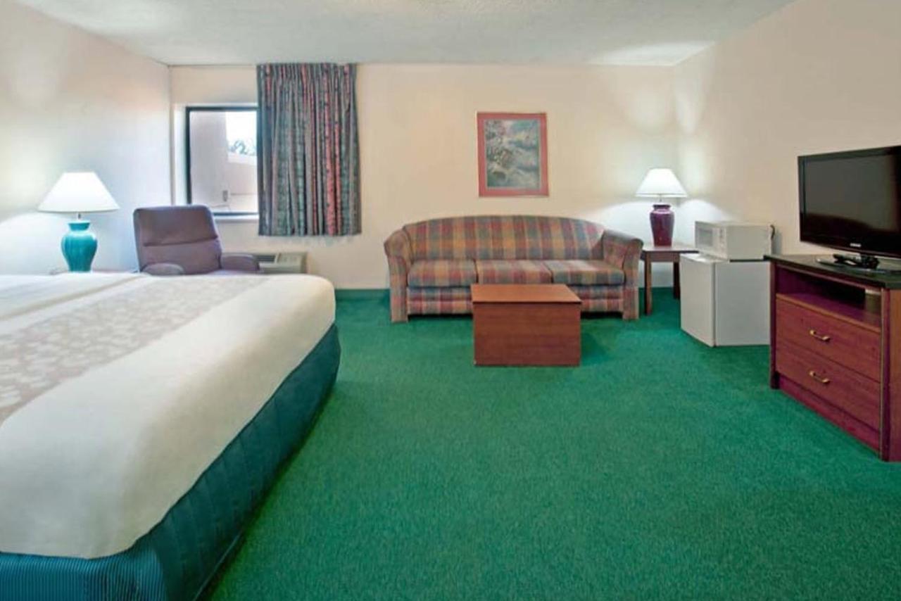 La Quinta Inn By Wyndham Indianapolis East-Post Drive Екстериор снимка