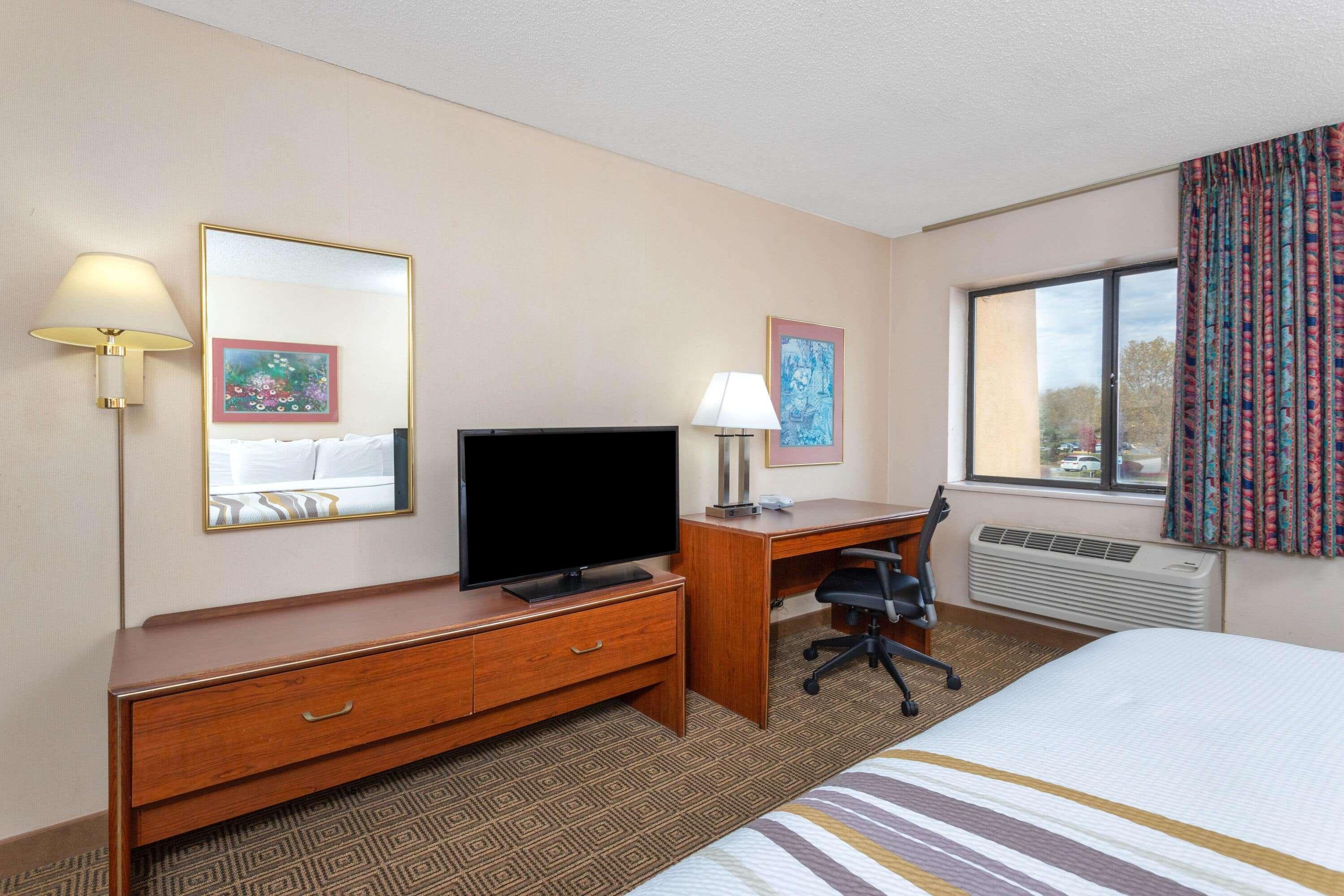 La Quinta Inn By Wyndham Indianapolis East-Post Drive Екстериор снимка